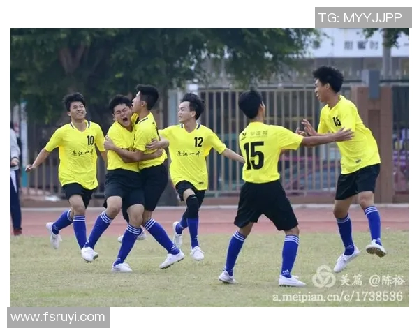 一中与二中足球比赛精彩直播全程回顾与赛后分析